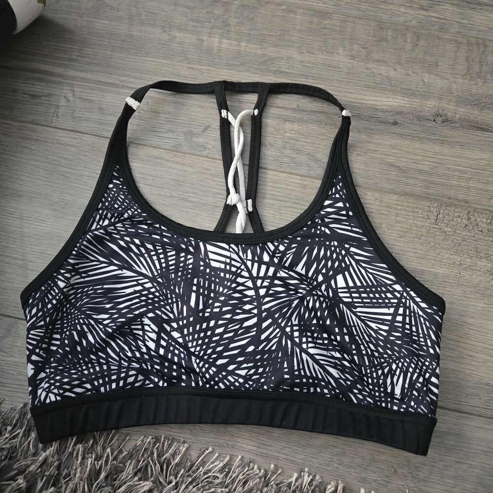 Champion C9 sports bra - Picture 1 of 3
